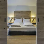 Hotel Graseck - Mountain Hideaway & Health Care Garmisch-Partenkirchen