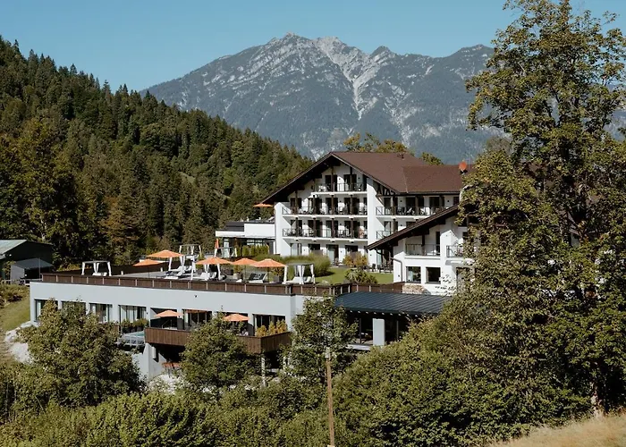 Graseck - Mountain Hideaway & Health Care Готель 4*