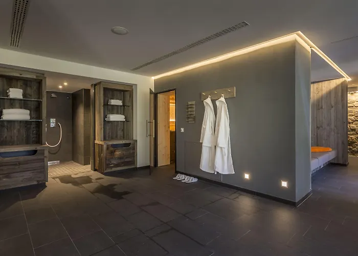 Graseck - Mountain Hideaway & Health Care Готель 4*